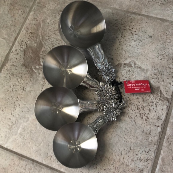 NEW GANZ SNOWFLAKE MEASURING SPOONS SET